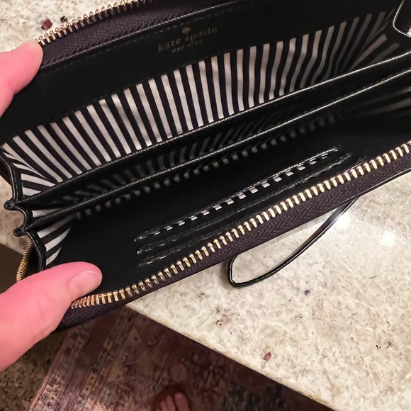 ♠️ NWOT NEVER USED Kate Spade Wallet - Picture 3 of 3